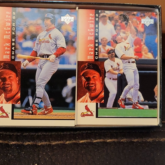 Mark Mcgwire baseball card set - Picture 3 of 3